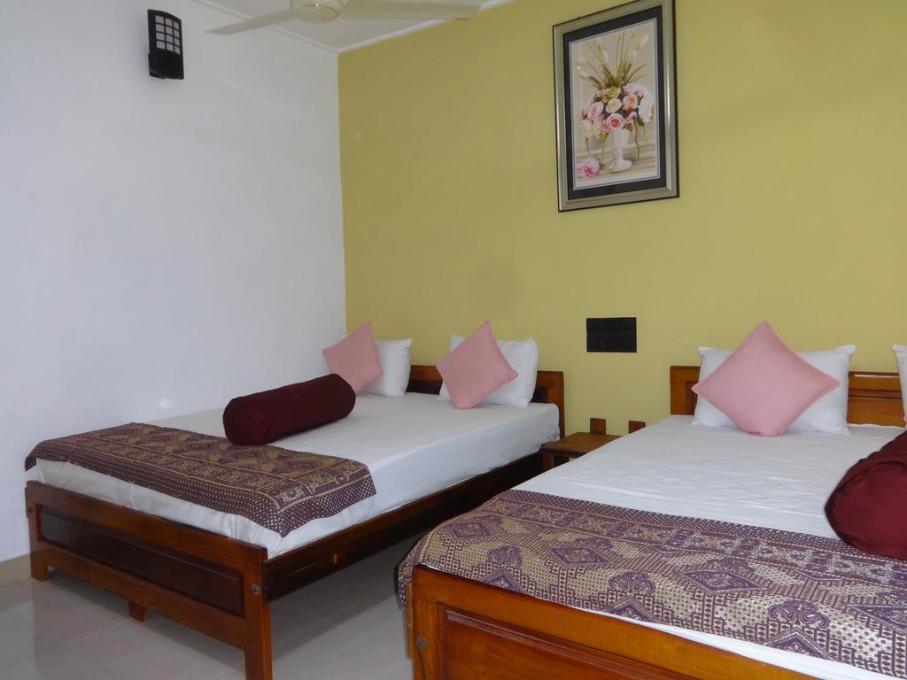 Dutch Bay Beach Cottages Trincomalee Esterno foto