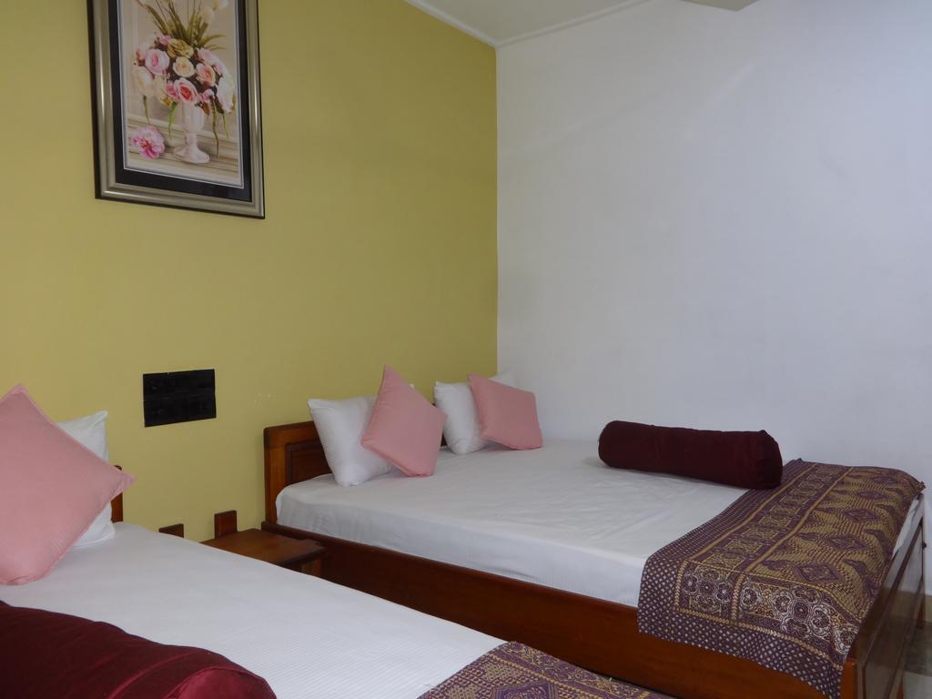 Dutch Bay Beach Cottages Trincomalee Esterno foto