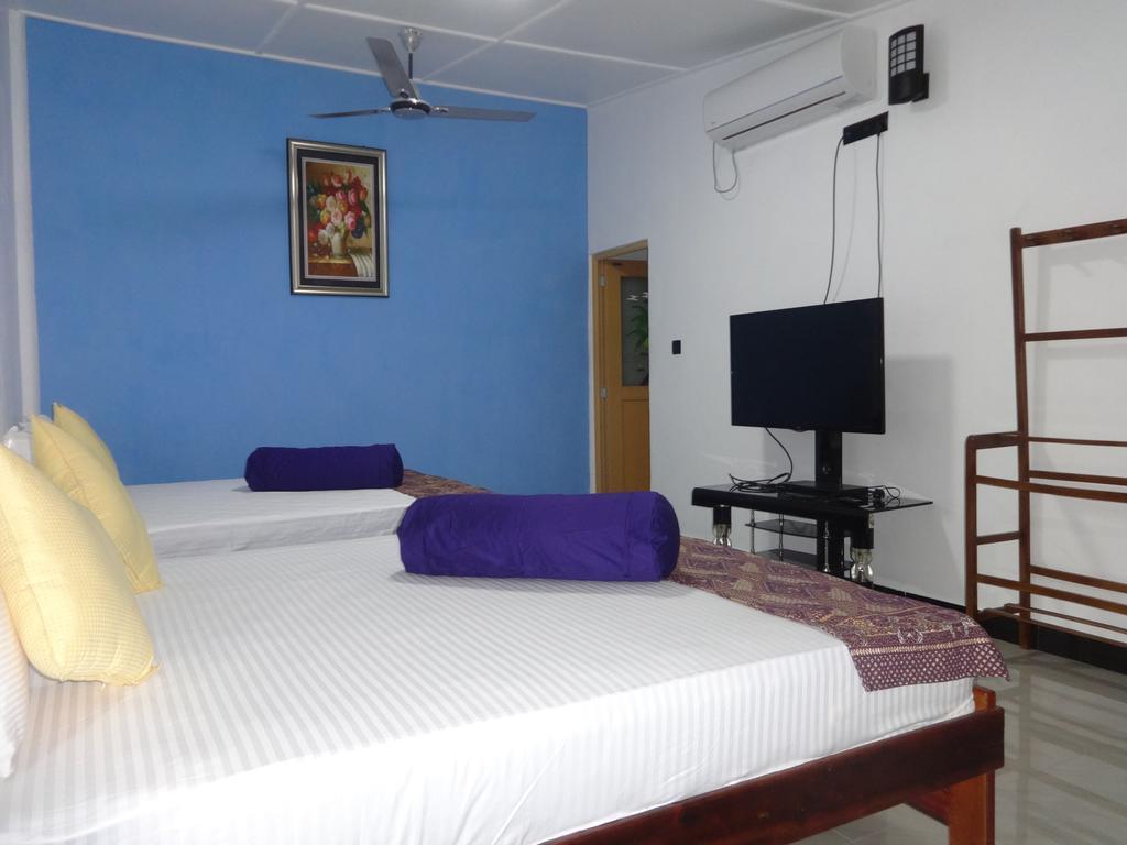 Dutch Bay Beach Cottages Trincomalee Esterno foto