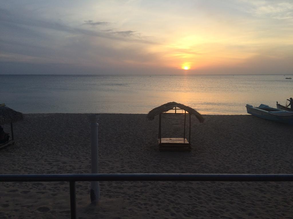 Dutch Bay Beach Cottages Trincomalee Esterno foto